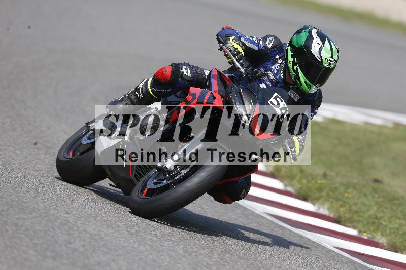 /Archiv-2025/49 26.08.2025 Cornu Master School ADR/gruen-vert/54